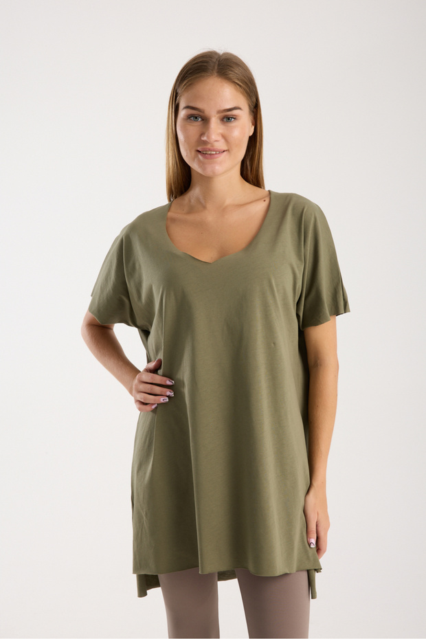 Kadın V Yaka Yırtmaçlı Oversize Basic Tişört - 9