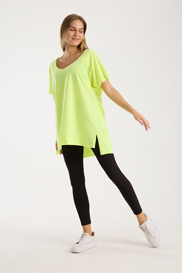 Kadın V Yaka Yırtmaçlı Oversize Basic Tişört - 3