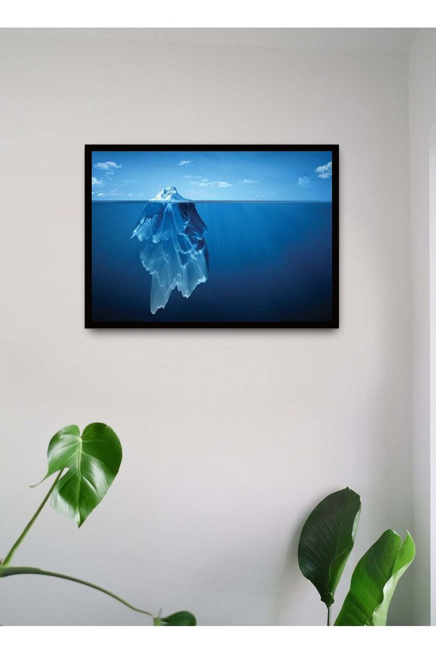 Wall Posters with Ice Berg Picture and Black Frame - Wall Arts Home Décor Photo Frames - 40x55cm by