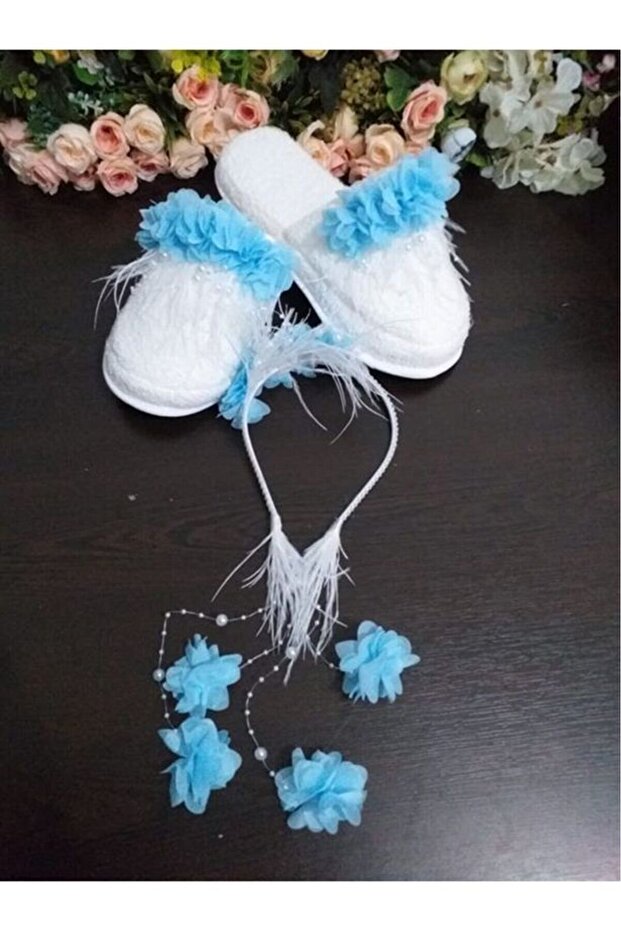 Maternity Slippers and Crown + Baby Booties and Bandana | Mother Baby Compatible Maternity Set
