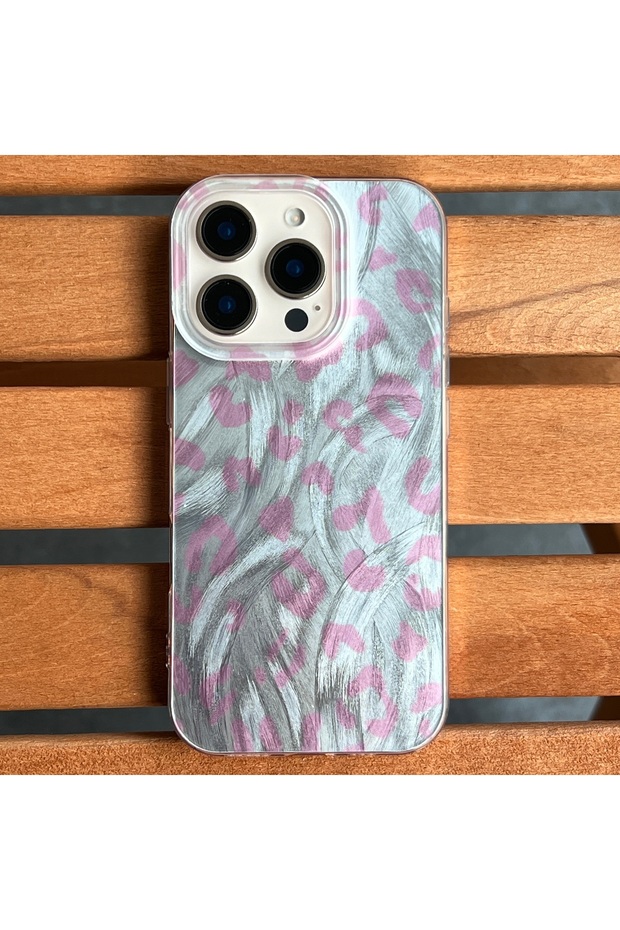 حافظة هاتف مقاومة للصدمات لهاتف آيفون 15 برو باللون الوردي الفهد - 1