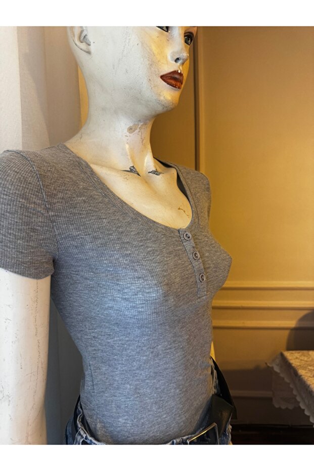 Çıtçıtlı Body - 4