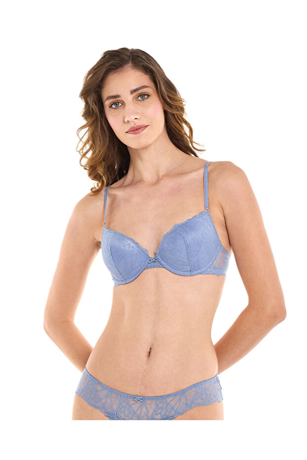 Push-Up Bra