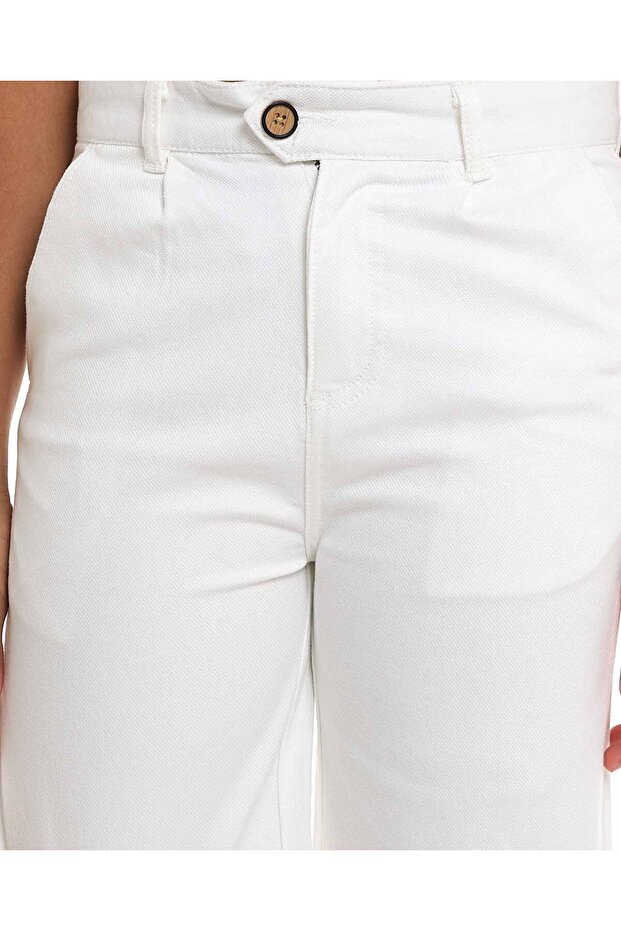 Textured Shorts with Button Closure - 5