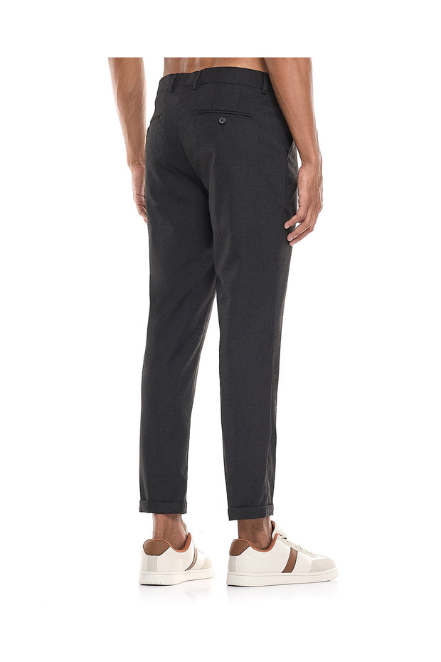 Solid Cropped Trousers with Button Closure - 4