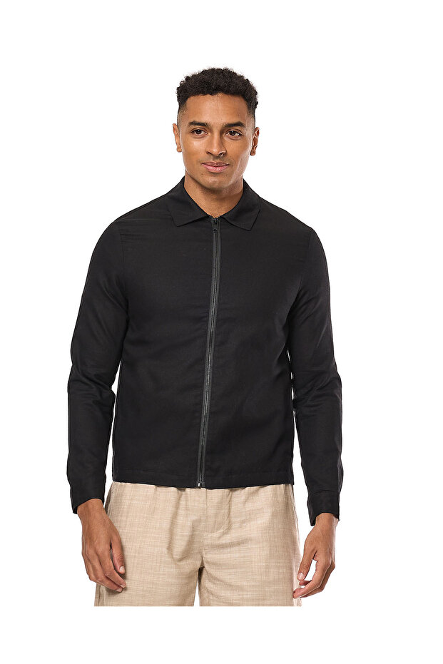 Zippered Shirt with Long Sleeves