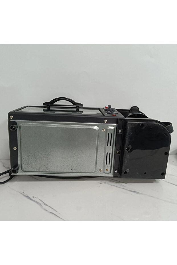 3-in-1 Multifunctional Breakfast Maker Toaster Coffee Machine - 4