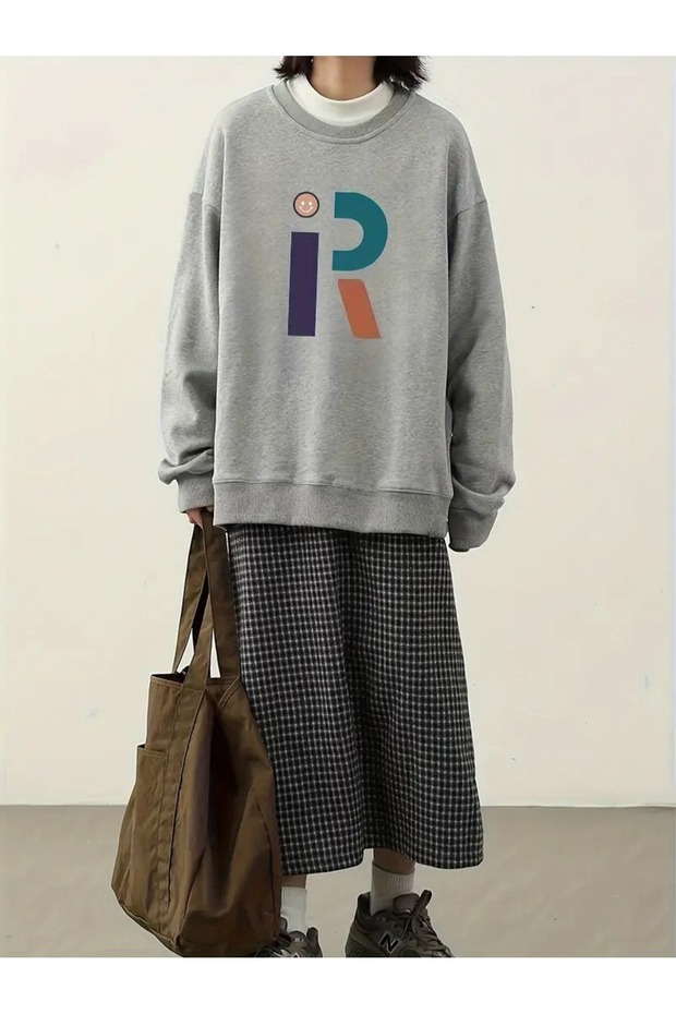 Gray Women's Gray R Smile Printed Crew Neck Oversize