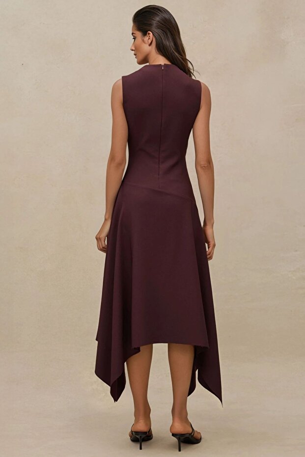 Detailliertes Midikleid mit Fenster - 3