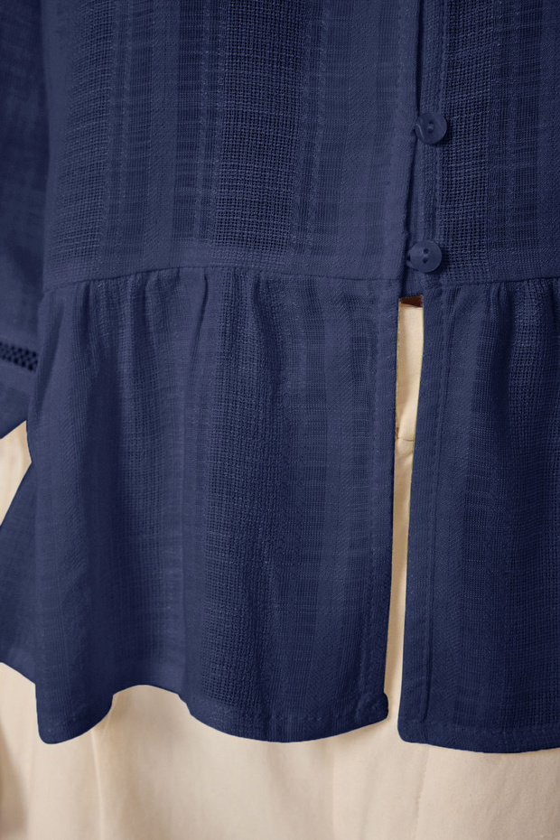 Lacivert Pamuklu Dokulu Kolda Dantelli Oversize Boho Dokuma Gömlek TWOSS25GO00038 - 4