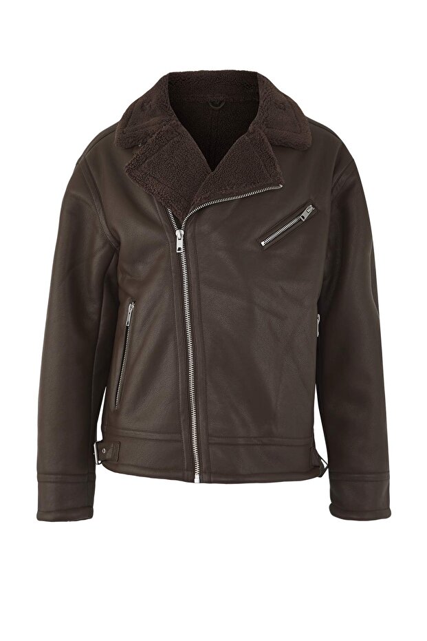 Brązowa kurtka męska o regularnym kroju, wykonana w 100% ze skóry syntetycznej PU TMNAW26MO00005 - 8