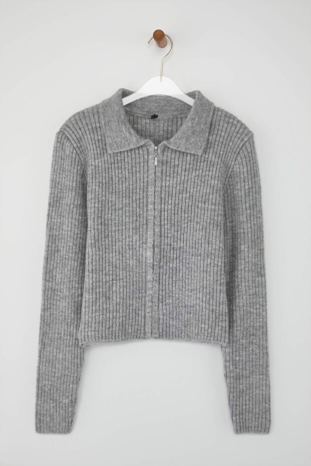 Wardrobe Essentials Gri Yumuşak Dokulu Crop Fermuarlı Triko Hırka | TWOAW26HI00177 - 5