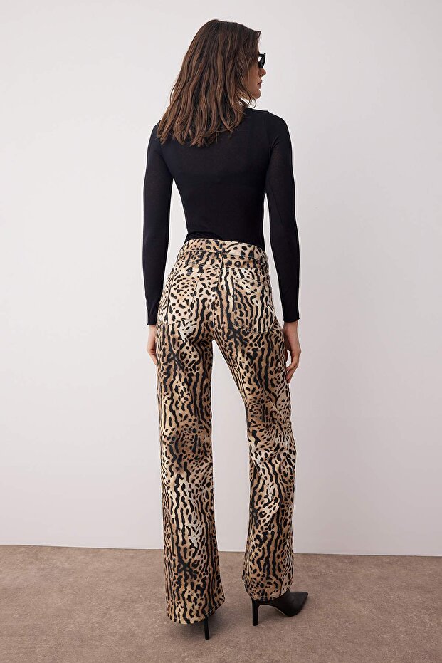 Çok Renkli Animal Leopar Desenli Yüksek Bel Geniş Paça Wide Leg Jeans TWOAW26JE00160 - 4