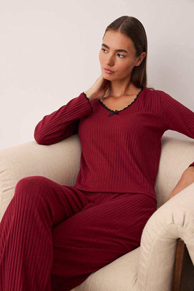 Bordo Pamuk Karışımlı Dantelli ve Kurdele/Fiyonk Detaylı Fitilli Örme Pijama Takımı THMAW25PT00044