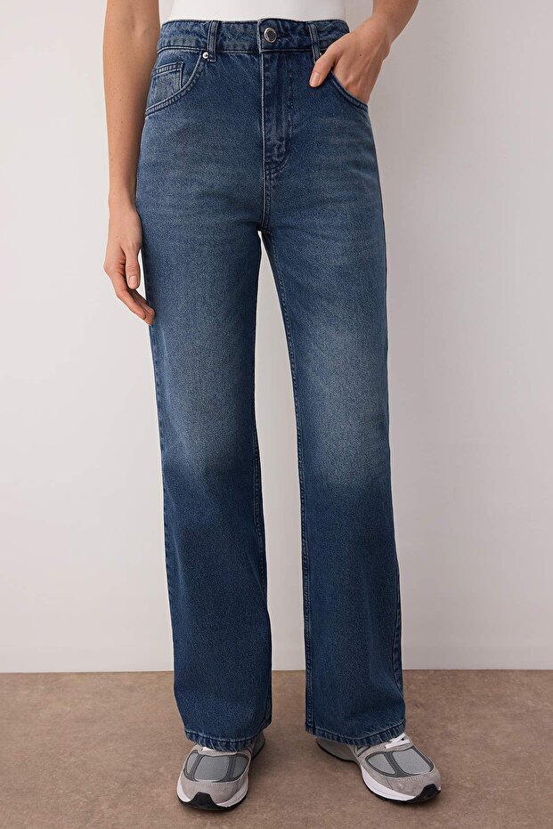 Niebieskie dżinsy z wysokim stanem i szerokimi nogawkami TWOSS25JE00172 - 3