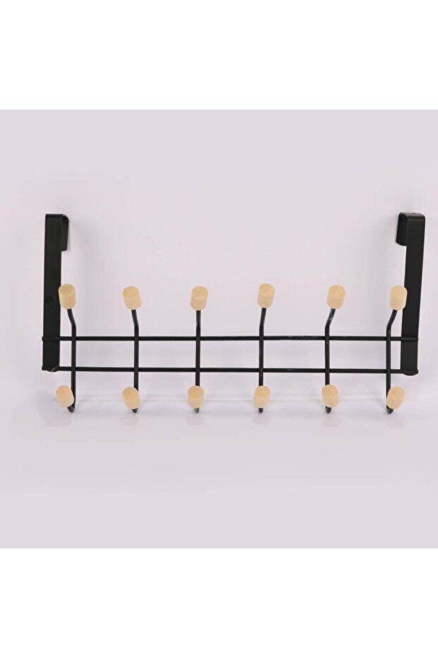 علاقة ملابس على الباب - 2