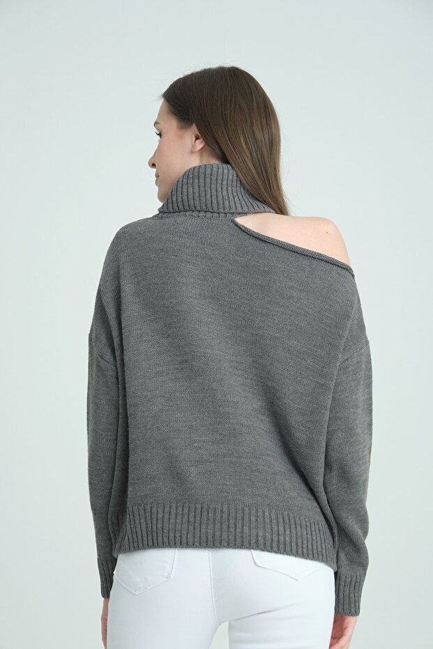 Pulover oversize cu umeri înalți - 4