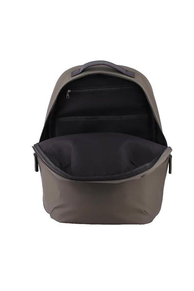 Professional Backpack – Sleek & Functional - 3