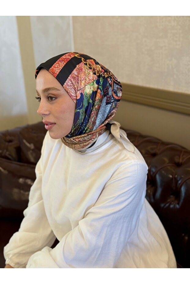 وشاح من نسيج التويل بنمط فيورين - 2