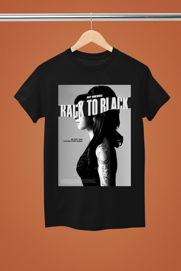 Amy Winehouse Printed Cotton Crewneck Short Sleeve Regular Tshirt