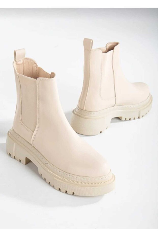 KADIN LATİKLİ BOT - 2