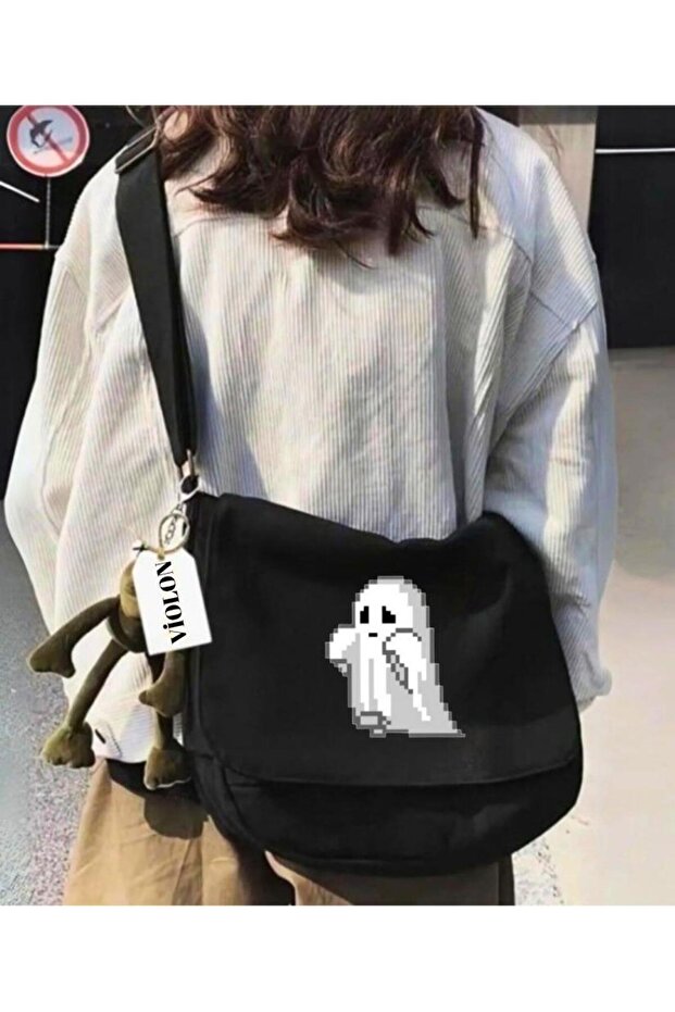 Casper Printed Black Messenger Bag