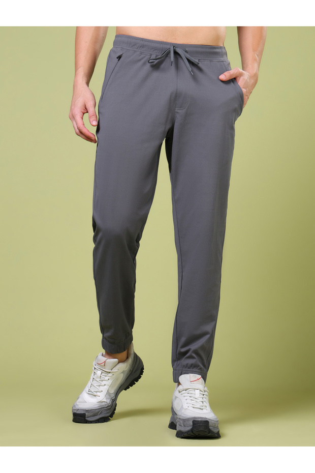 Men Solid Relaxed Fit Joggers