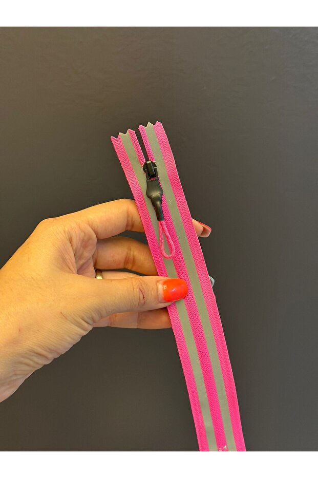 Night Vision Candy Pink Zipper 22X3 cm