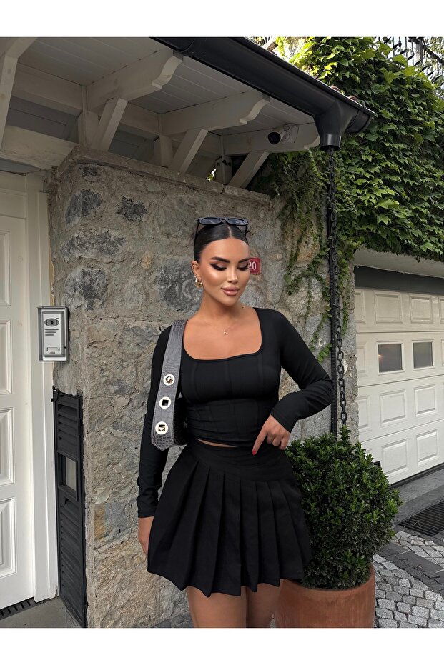 Siyah Korse Detay Basic Crop - 4