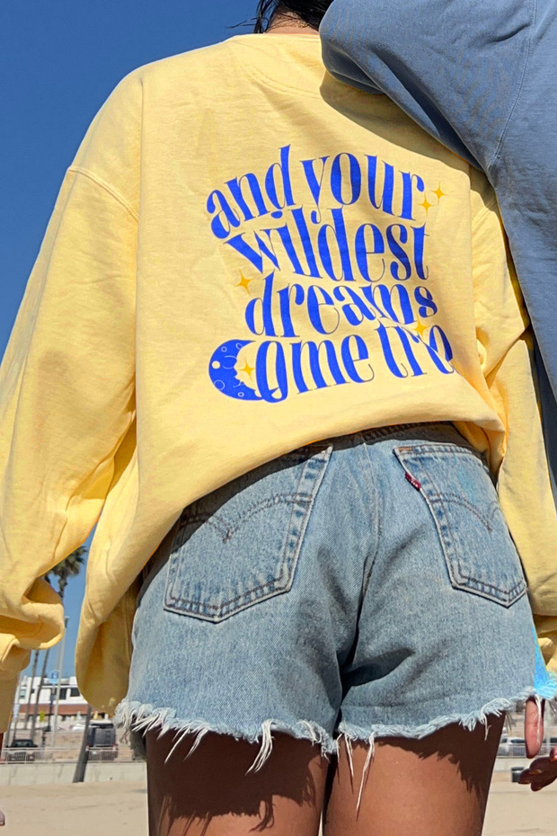 Unisex Oversize Sweatshirt Wildest Dreams Printed Yellow – Crew Neck, 3 Thread Ribs