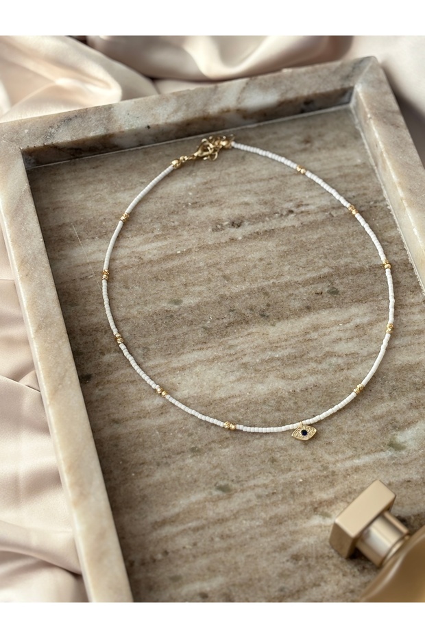 Göz Charm Detaylı Kum Boncuk Kolye - 1