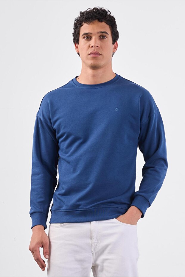 Men's Regular Fit Crew Neck Light Navy Blue Sweatshirt