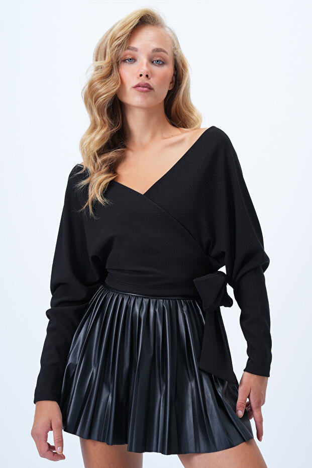 Black Front and Back Double Breasted Collar Tie Detail Ottoban Crop Blouse Alc-X14346