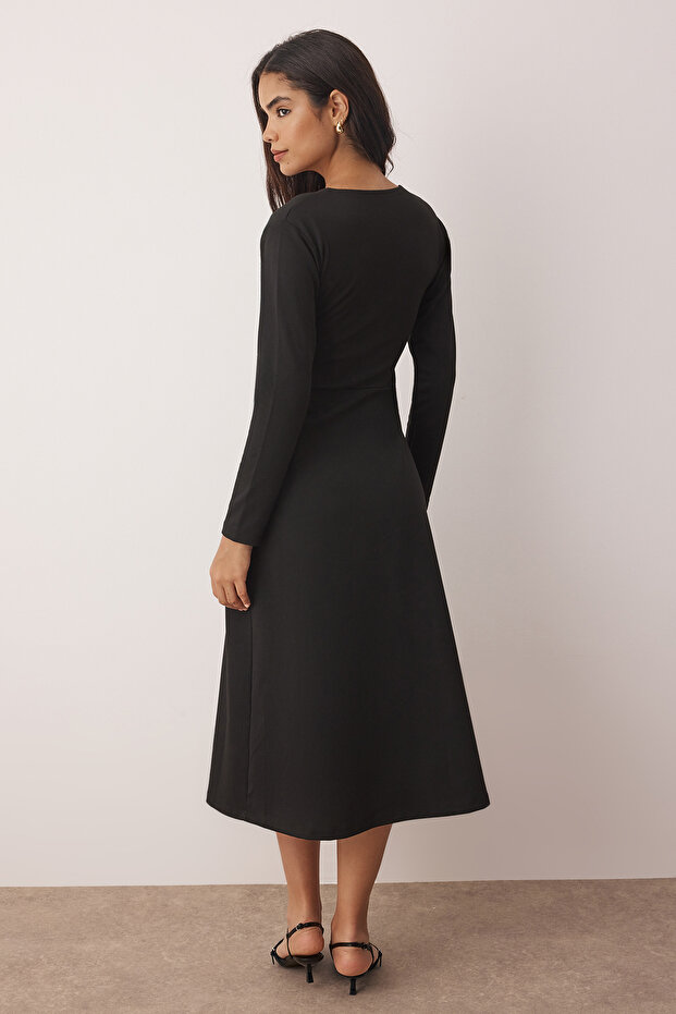 Siyah Düz Düğmeli Skater/Belden Açılan Midi Örme Elbise TWOAW26EL00058 - 6