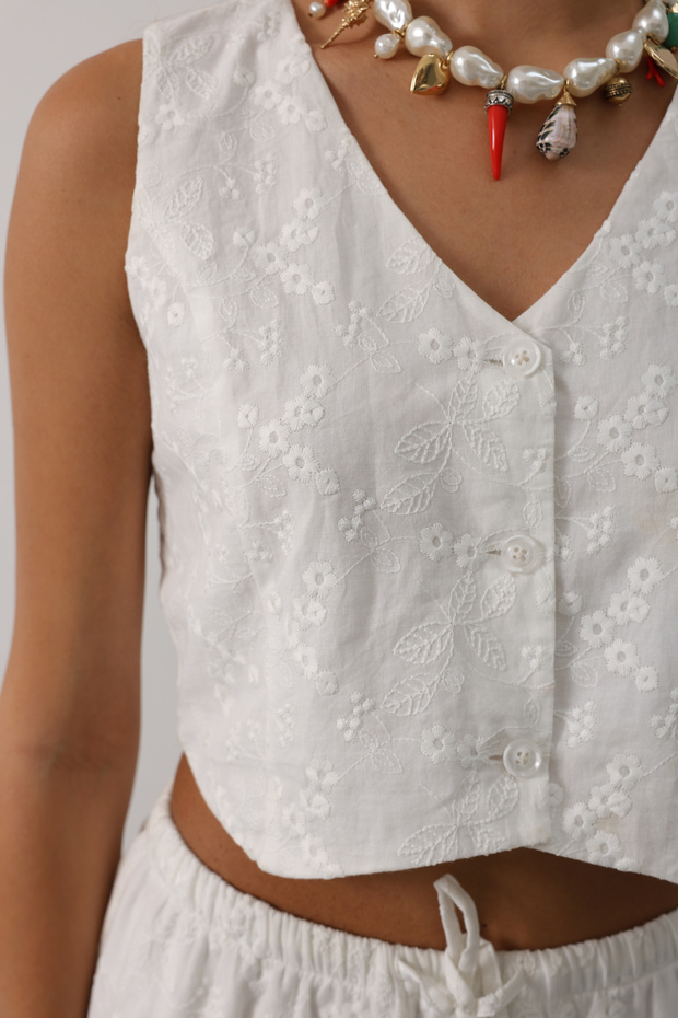 Beyaz V Yaka Crop Brode Yelek Dokuma Bluz TWOSS25BZ00171 - 2