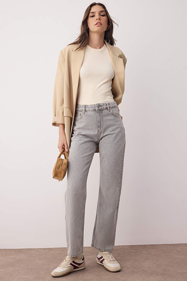 Gri Yüksek Bel Boru Paça Yeni Straight Jeans TWOAW26JE00060 - 1