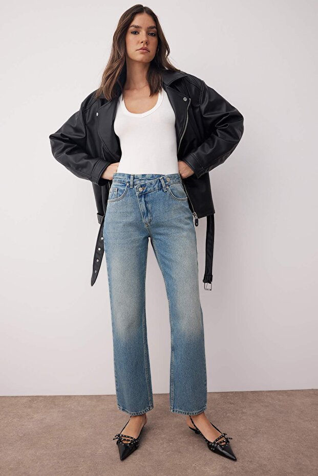 Mavi Yüksek Bel Asimetrik Kapama Bel Detaylı Straight/Düz Kesim/Boru Paça Jeans TWOAW26JE00132 - 2