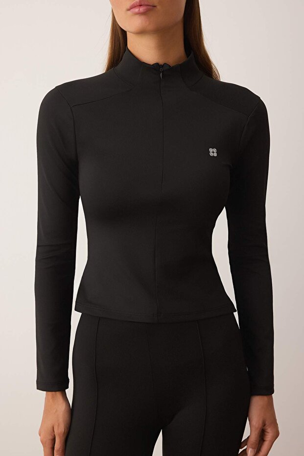 Siyah Dalgıç/Scuba Kumaş Fermuarlı ve Reflektör Baskılı Spor Örme Üst/Bluz THMAW26BZ00002 - 4