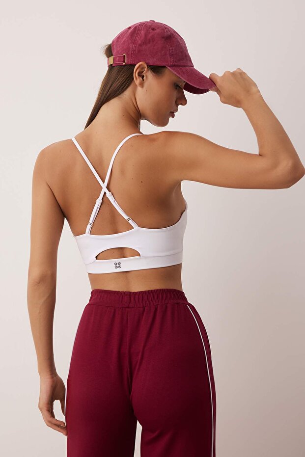Beyaz Sırt Pencere/Cut Out Detaylı Destekli/Şekillendirici Askılı Örme Spor Sütyeni THMSS25SS00010 - 1