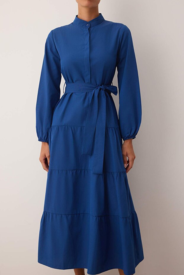 Saks – Gewebtes Kleid mit Gürtel und Chefkragen und Knopfdetail TCTSS21EL3343 - 3