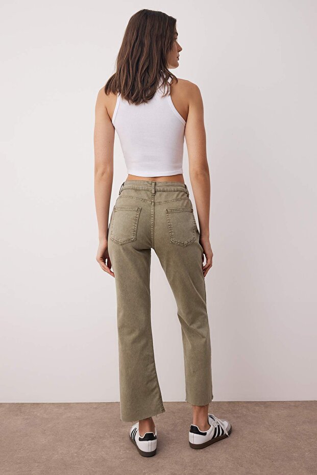 Haki Yüksek Bel Comfort/Esnek İspanyol Paça Crop Flare Jeans TWOAW26JE00111 - 4