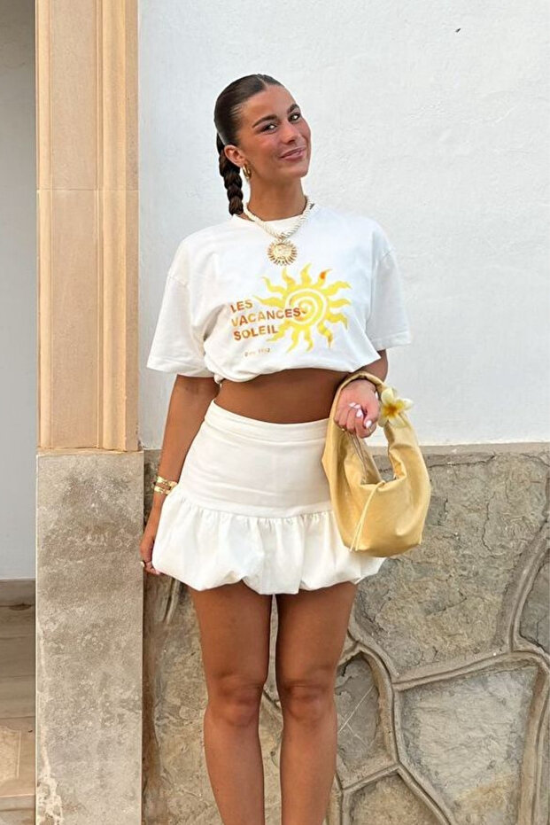 Women's White Summer Sun Pattern Printed T-Shirt – Les Vacances Soleil Design
