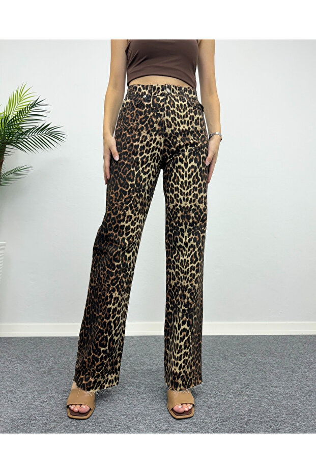 Wide Leg Leopard Patterned Jean Trousers