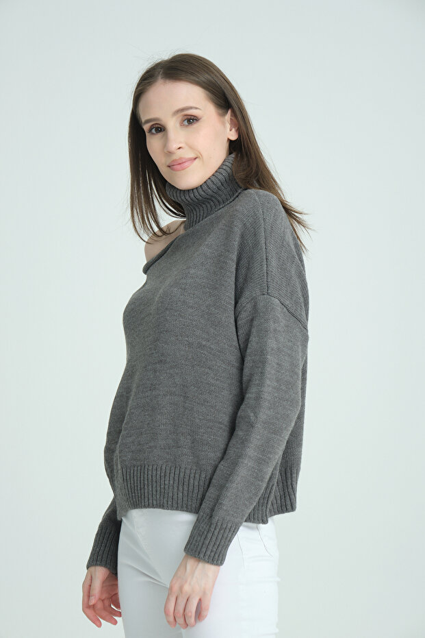 Pulover oversize cu umeri înalți - 8