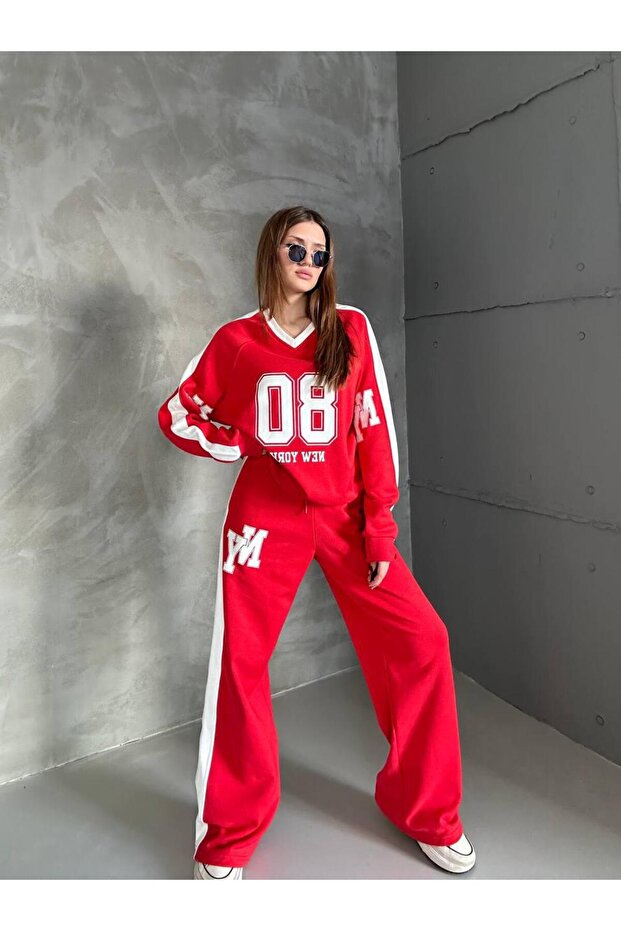 High-quality cotton pajamas with a chic feminine design
