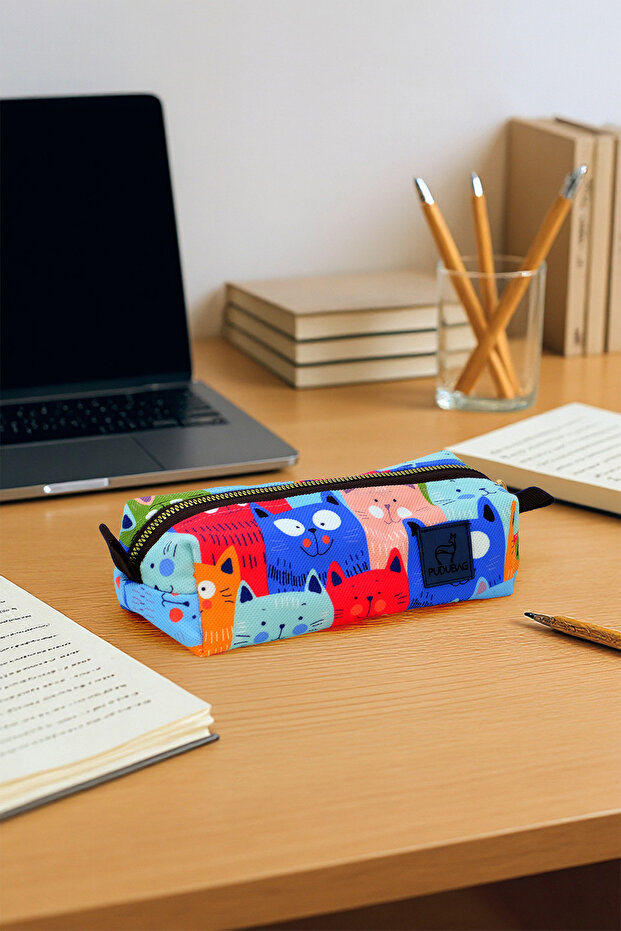 Fun Patterned Pen Holder for Children - 1