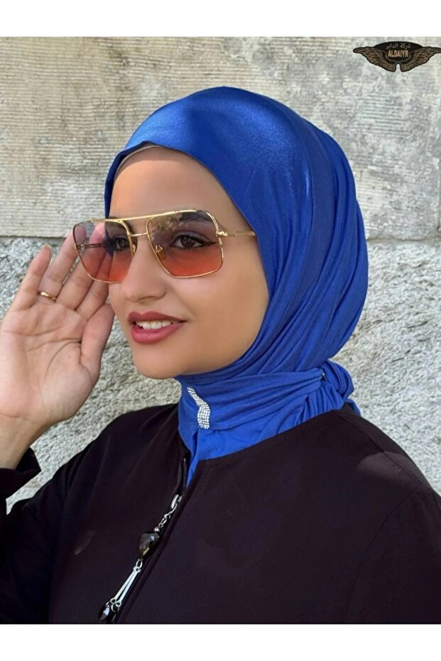 نسخة - حجاب عظمي مربوط به حجر SAKS BLUE