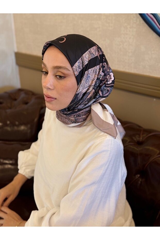 وشاح من نسيج التويل بنمط فيورين - 2