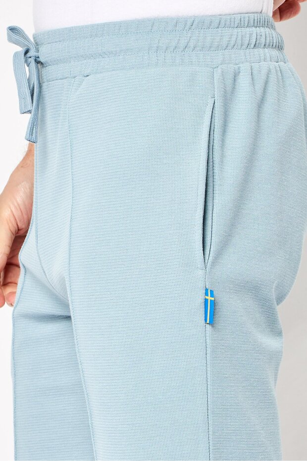 شورت رجالي أساسي ذو ملمس مميز، أزرق حكيم - 2