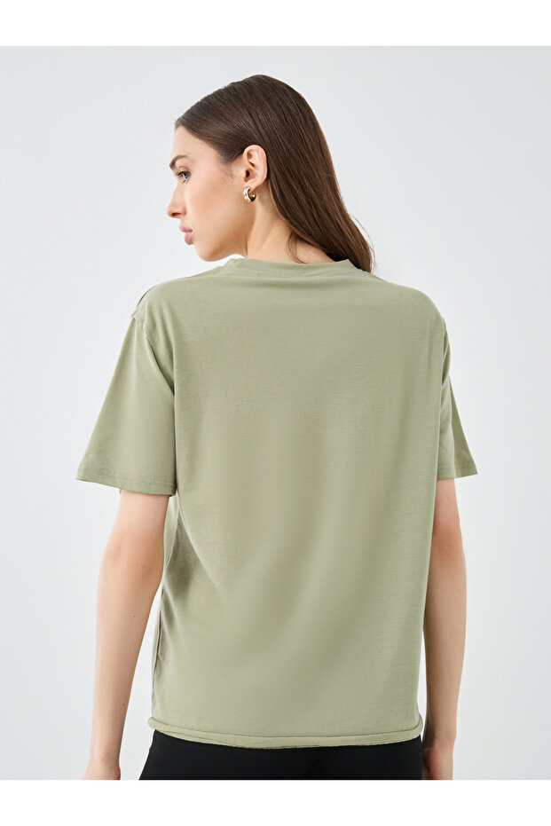 تي شيرت سادة برقبة دائرية وقصة عادية - 4